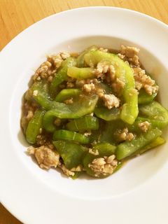 しま瓜のそぼろ炒め煮♪-レシピのメイン写真