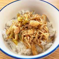 รูปของ 焼きとり丼