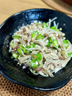 ご飯泥棒!えのき おくら 茗荷 梅の一品-レシピのメイン写真