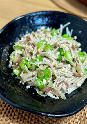 ご飯泥棒！えのき おくら 茗荷 梅の一品-レシピのメイン写真