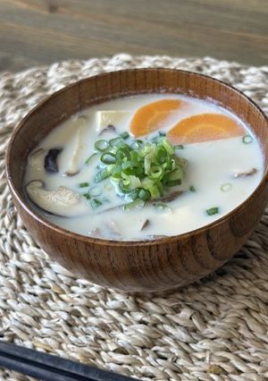 【腸活】きのこと根菜の豆乳味噌汁-レシピのメイン写真