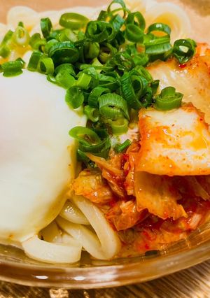 簡単ランチに♪火を使わないキムチうどん-レシピのメイン写真