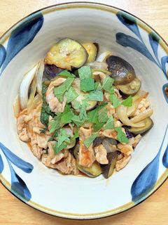 豚こま肉にナスと玉ネギと大葉の中華炒め-レシピのメイン写真