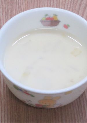 （保育所）えのきとキャベツの豆乳味噌汁-レシピのメイン写真