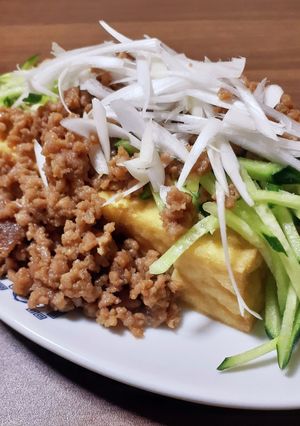 厚揚げに☆たっぷりキュウリと肉味噌そぼろ-レシピのメイン写真