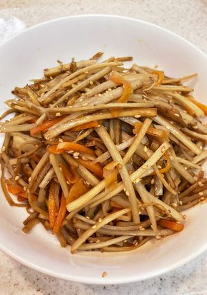 みんな大好き♪甘辛味のきんぴらごぼう-レシピのメイン写真