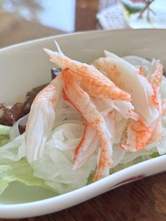 酢玉ねぎとカニカマのサラダ-レシピのメイン写真