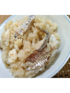 焼いて炊くだけ♪鯛めし★動画あり★-レシピのメイン写真