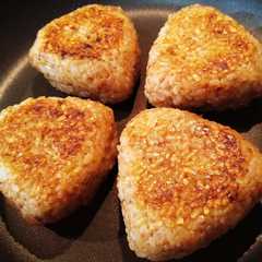 ジュワッとおいしい焼きおにぎり-レシピのメイン写真