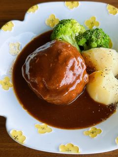 デミグラスソースハンバーグ-レシピのメイン写真