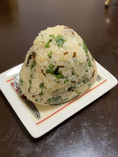大葉と塩昆布のおにぎり-レシピのメイン写真