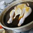 中国のたまり醤油で鶏肉1羽を煮込む、最高