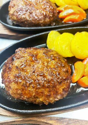 照り焼きハンバーグ。かさ増しえのき入り。-レシピのメイン写真