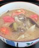 トマトや舞茸の入った♡美味しい夏味噌汁