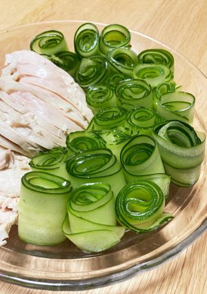 大きなきゅうりで蒸し鶏サラダ-レシピのメイン写真
