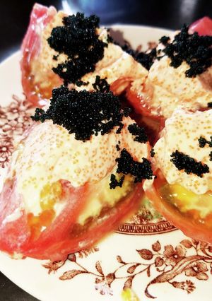 とびっことクリームチーズのトマト詰め-レシピのメイン写真