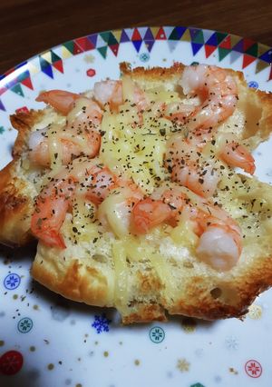 塩バターパンで☆ジュワッ海老チートースト-レシピのメイン写真