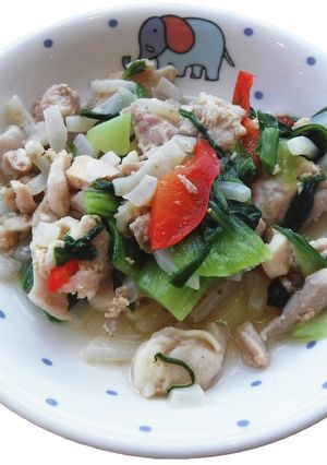【保育園給食】鶏肉とこんにゃくの塩麴炒め-レシピのメイン写真