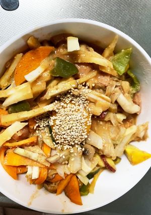 お一人様☆野菜たっぷりレモンウインナー丼-レシピのメイン写真