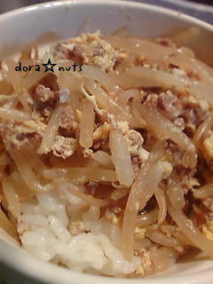 5分メニュー。もやしソボロ丼☆-レシピのメイン写真