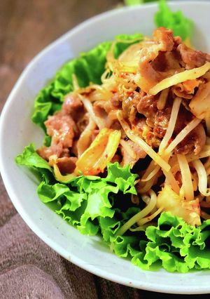 今夜の夕食！豚もやしキムチ♪包丁不要-レシピのメイン写真