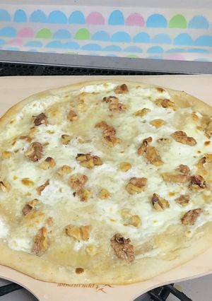 県産小麦♡ゆきちからdeクリチハニーピザ-レシピのメイン写真