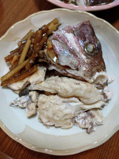 鯛のあらとごぼうの煮付け (薄味)-レシピのメイン写真