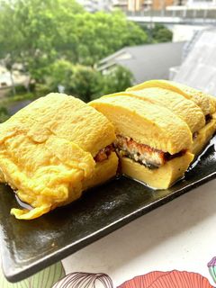 卵でサンドのなんちゃって、う巻き-レシピのメイン写真