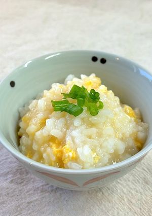 シンプルすぎる！玉子だけの雑炊（おじや）-レシピのメイン写真