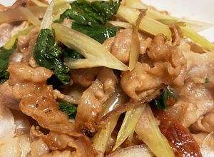 豚バラと大葉とみょうがのバタポン炒め-レシピのメイン写真