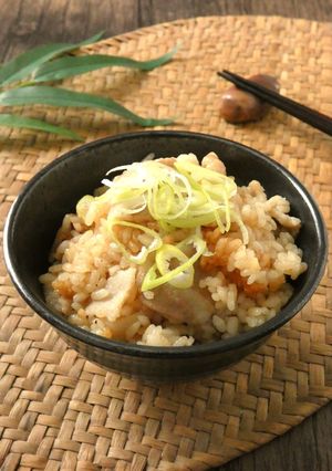 豚バラ焼肉の炊き込みご飯-レシピのメイン写真