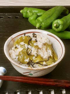 【野菜ソムリエ】丸ごと万願寺炊き込みご飯-レシピのメイン写真
