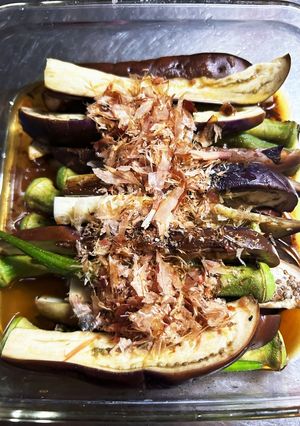 オクラとナスの梅肉入りレンジ煮浸し-レシピのメイン写真