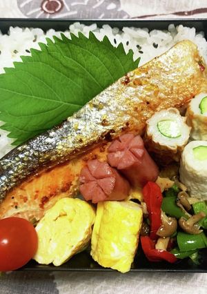 8/28ﾖｯﾁｬﾝ☆どーん♡鮭弁当-レシピのメイン写真