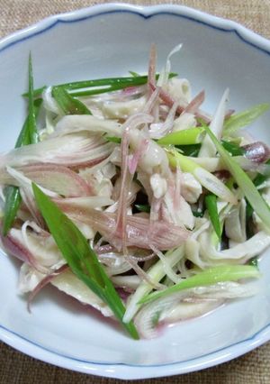 鶏皮とミョウガの梅酢和え-レシピのメイン写真