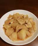 油揚げとじゃが芋、玉ねぎの煮物