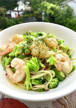 コンビニ冷凍アヒージョで、パスタ-レシピのメイン写真
