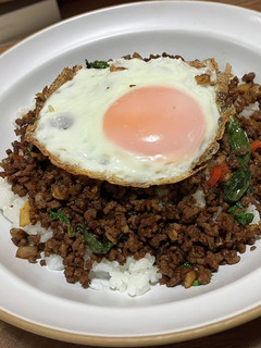 牛ひき肉のガパオ丼-レシピのメイン写真