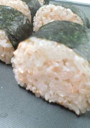 おにぎり弁当に鮭マヨご飯☆inわさび?!-レシピのメイン写真