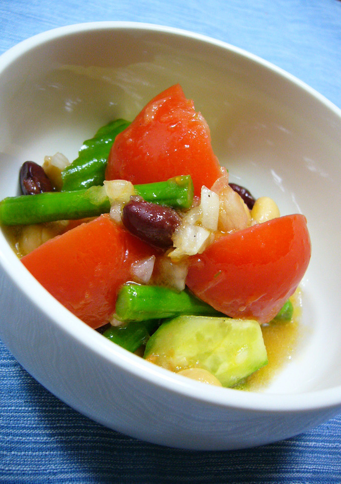 新たまねぎで☆トマトと豆と野菜のマリネ-レシピのメイン写真
