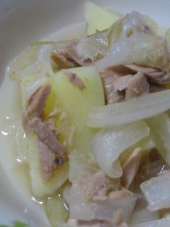 新玉ねぎと新じゃがとツナの煮物-レシピのメイン写真