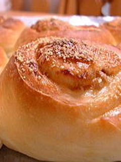 ツナマヨロールパン♪-レシピのメイン写真