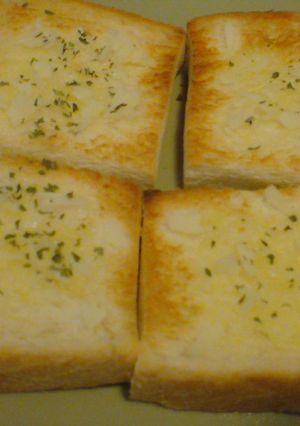 食パンＤＥガーリックトースト☆-レシピのメイン写真