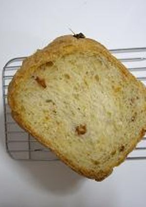ホームベーカリーでドライトマトのパン-レシピのメイン写真
