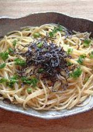 梅とにんにくのパスタ-レシピのメイン写真