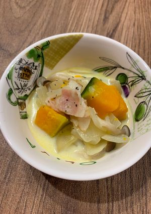 かぼちゃとベーコン具だくさんミルクスープ-レシピのメイン写真