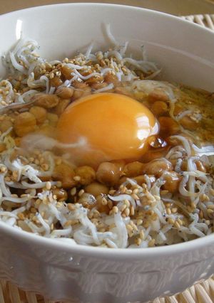 簡単朝ごはん☆しらす入りたまごかけごはん-レシピのメイン写真