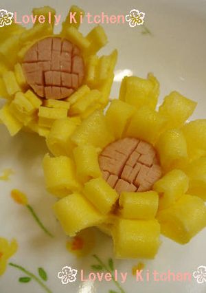 ✿ｷｬﾗ弁おかず《ひまわりｳｲﾝﾅｰ》✿-レシピのメイン写真
