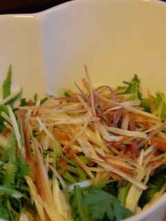 みょうがと春菊のオトナ味サラダ-レシピのメイン写真