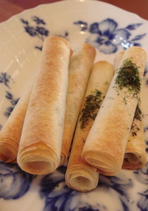 春巻きの皮で☆黒胡麻＆青海苔さくさくパイ-レシピのメイン写真